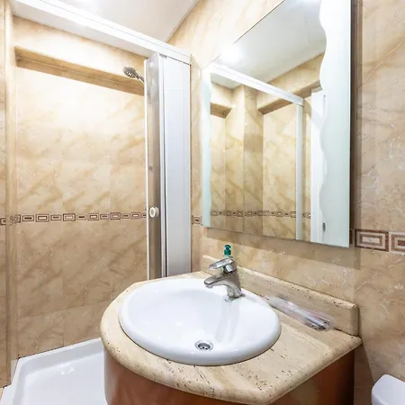 Portu Cozy By Aston * Portugalete